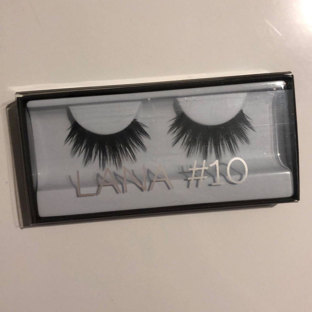 HUDA Beauty Lana #10 False Lashes